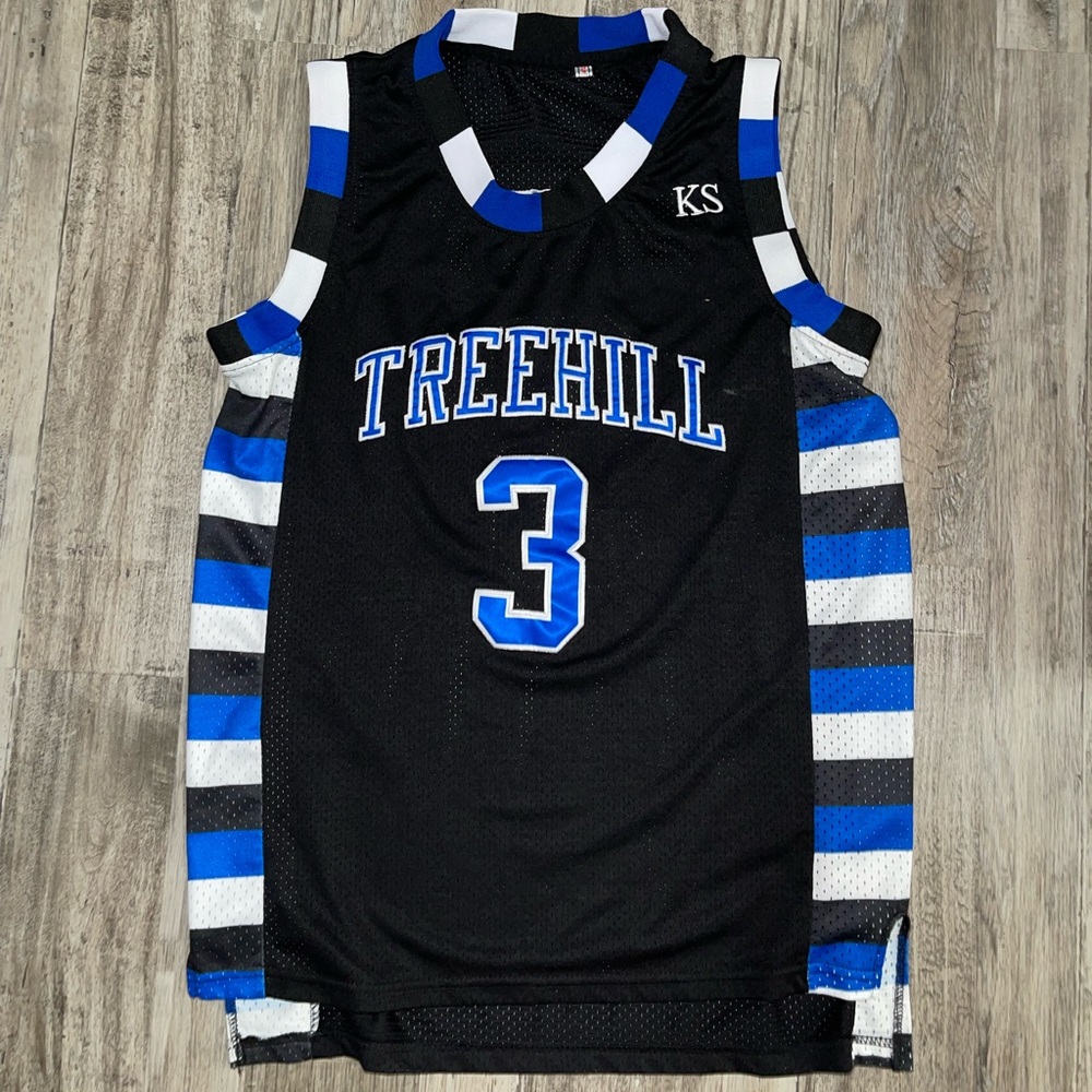 Lucas Scott One Tree Hill #3 TV SHOW Basketball Jersey Size Small Collectible